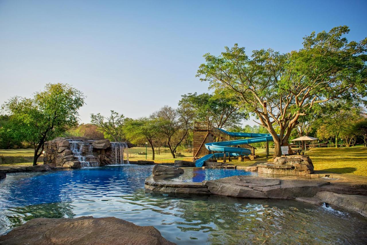 Seasons Golf, Leisure, Spa Hotel Hartbeespoort Bagian luar foto