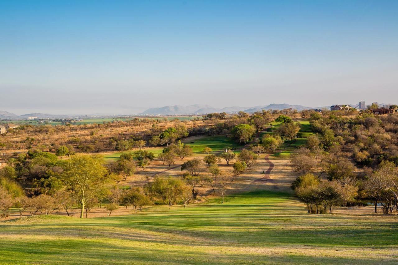 Seasons Golf, Leisure, Spa Hotel Hartbeespoort Bagian luar foto