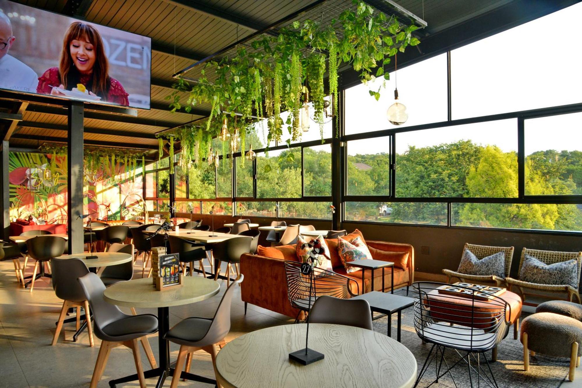 Seasons Golf, Leisure, Spa Hartbeespoort Bagian luar foto