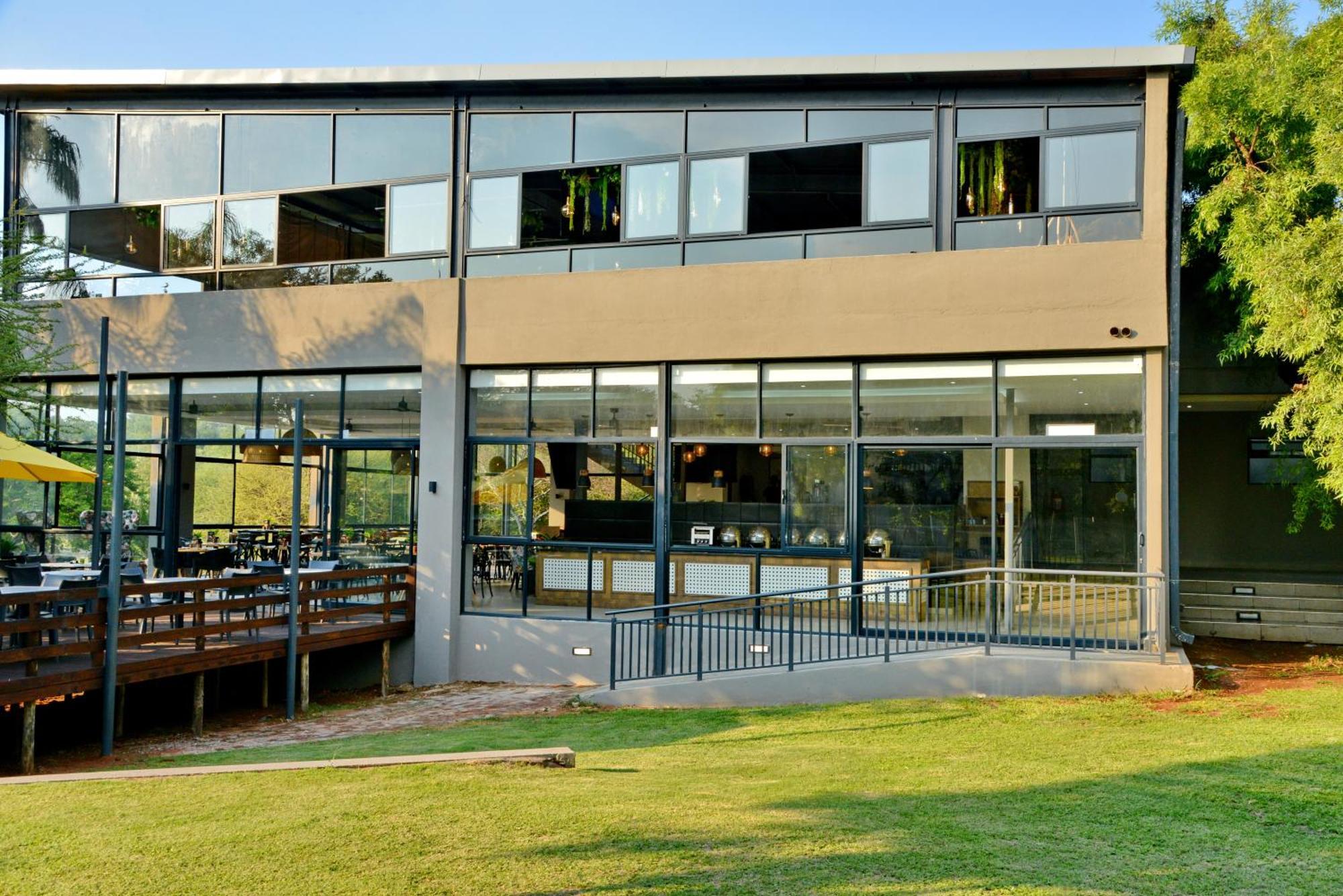 Seasons Golf, Leisure, Spa Hartbeespoort Bagian luar foto